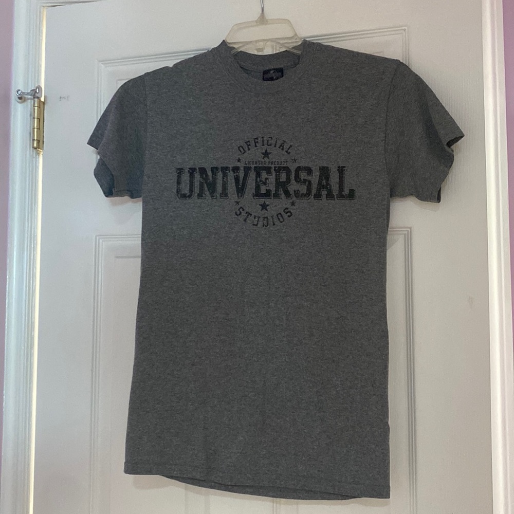 Gray Woman’s Universal Studios T-Shirt
